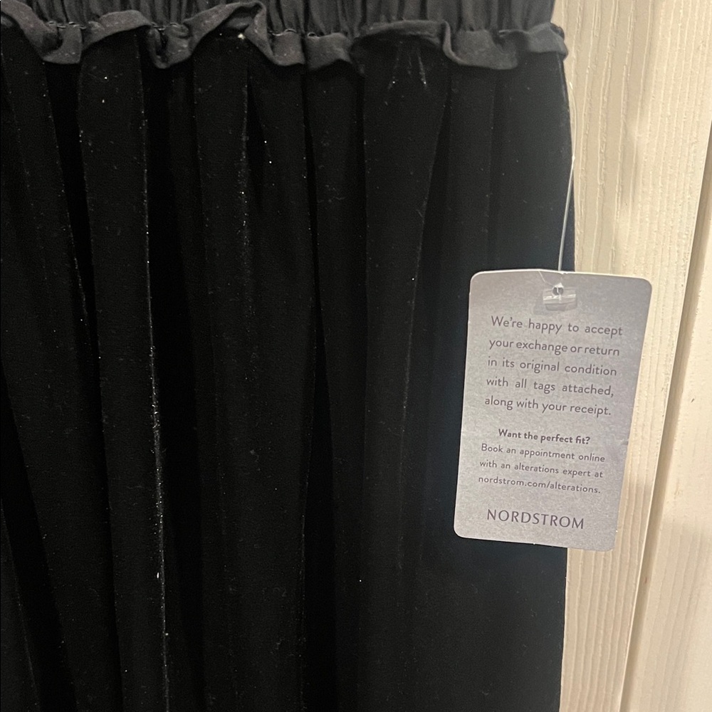 NWT-Max Studio Black Sleeveless velvet Maxi Dress - Picture 5 of 10